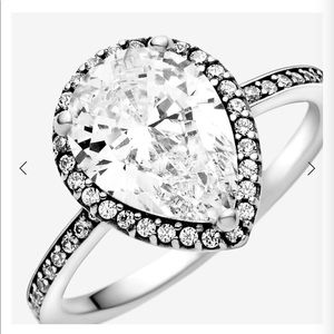 Pandora teardrop ring 💍